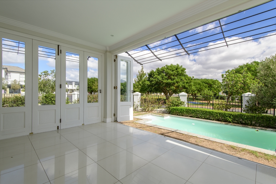 4 Bedroom Property for Sale in Val De Vie Estate Western Cape